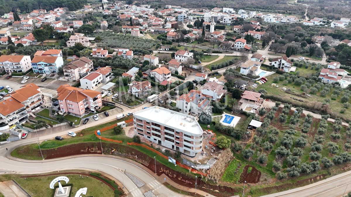 ISTRA, TAR - Poslovni prostor u prizemlju – novogradnja, 147,38 m²