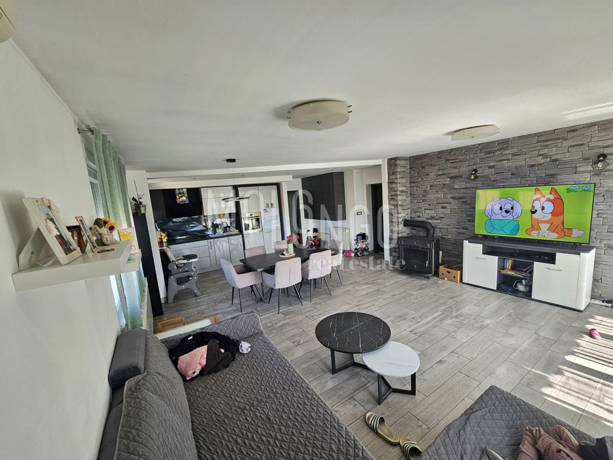 Appartamento/appartamento Tometići, Kastav, 103m2