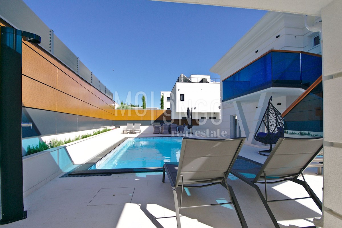 Casa Crikvenica, 375m2