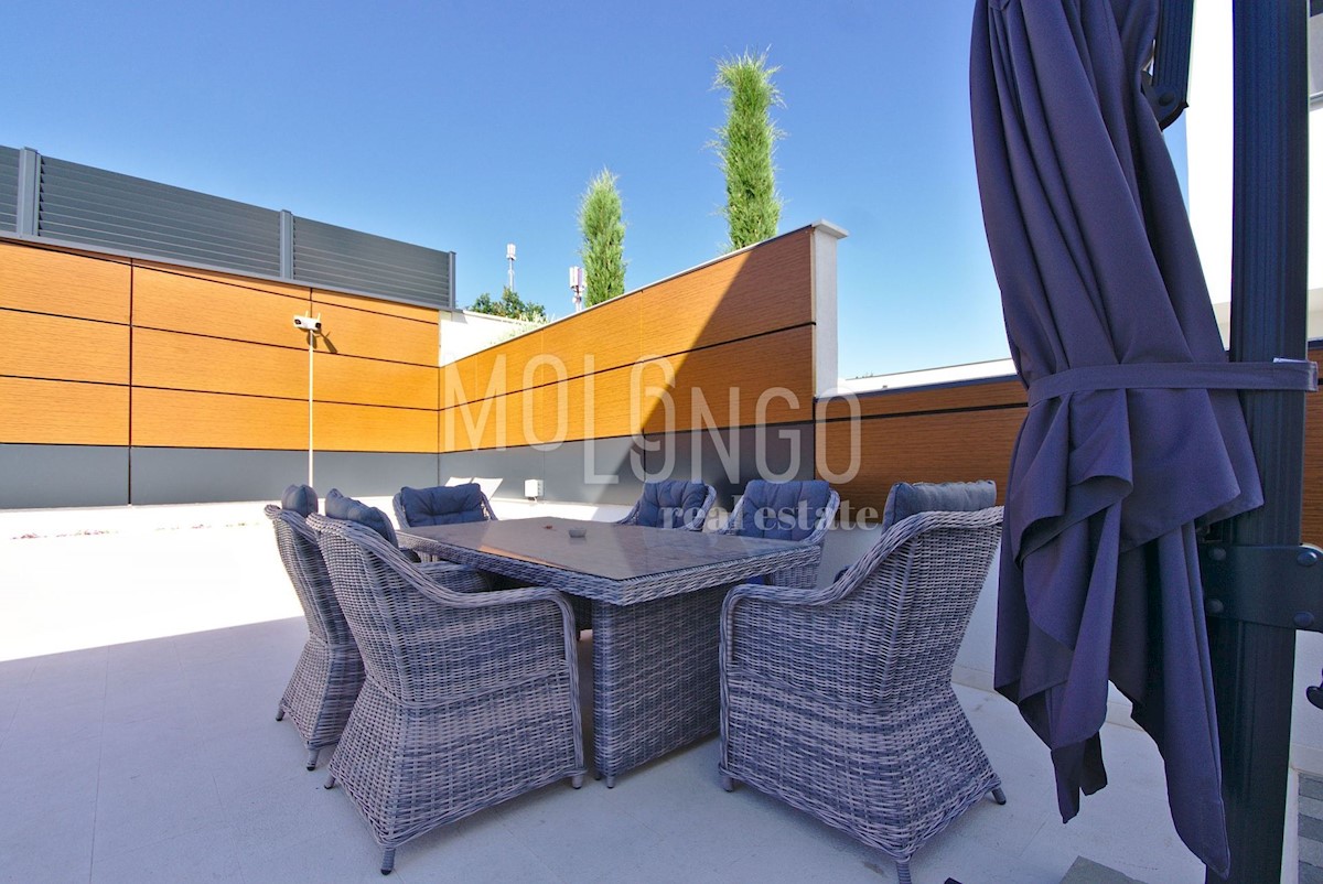 Casa Crikvenica, 375m2