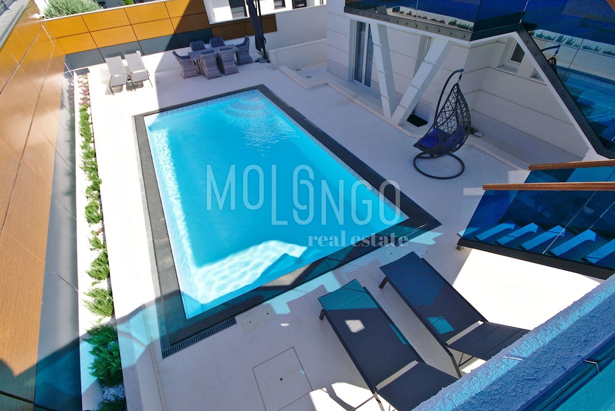 Casa Crikvenica, 375m2