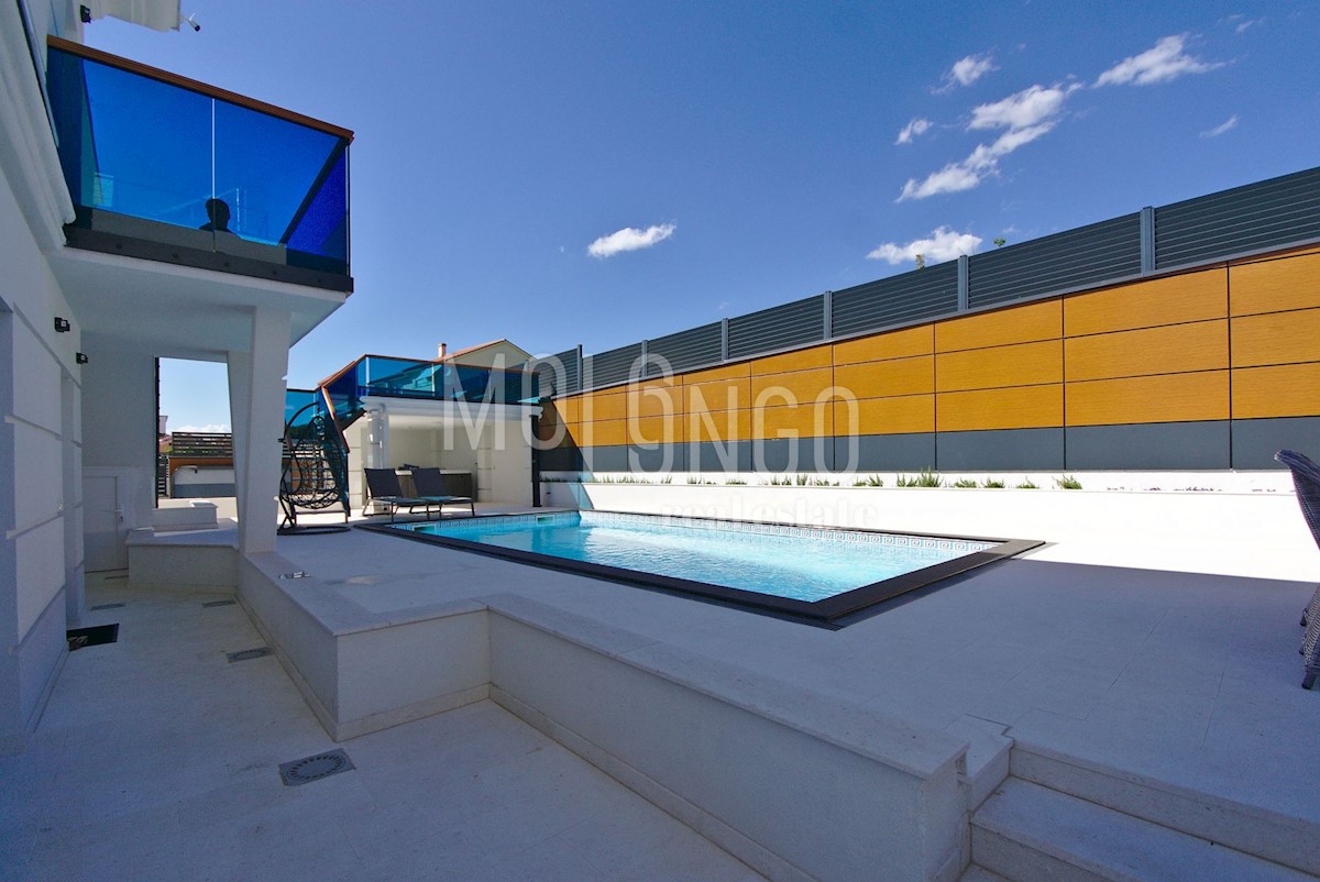 Casa Crikvenica, 375m2