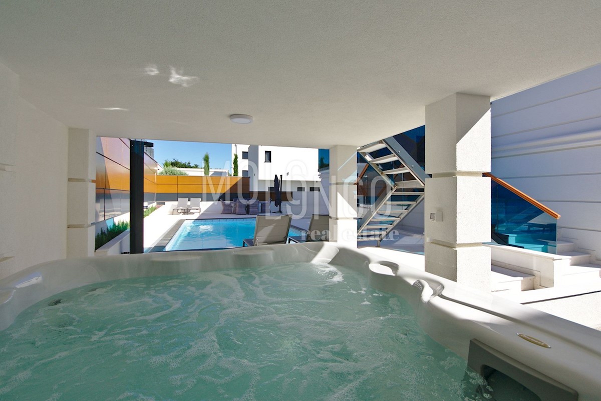 Casa Crikvenica, 375m2