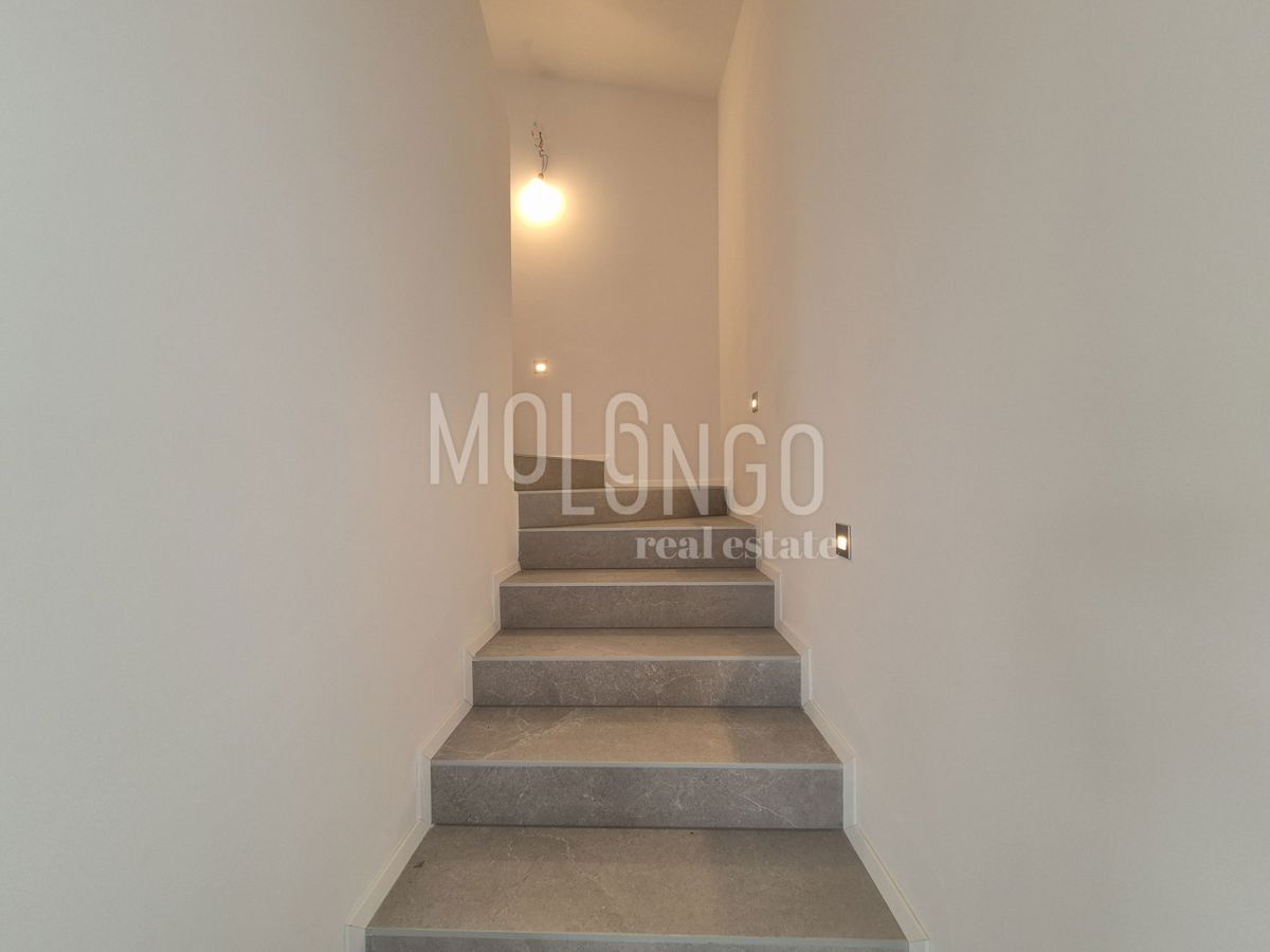 Casa Rasopasno, Dobrinj, 194m2