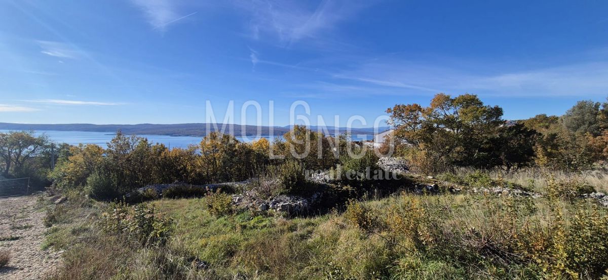 CRIKVENICA, terreno edificabile 633 m2 con vista mare