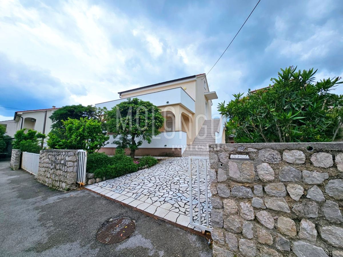 Appartamento/appartamento Šilo, Dobrinj, 80m2