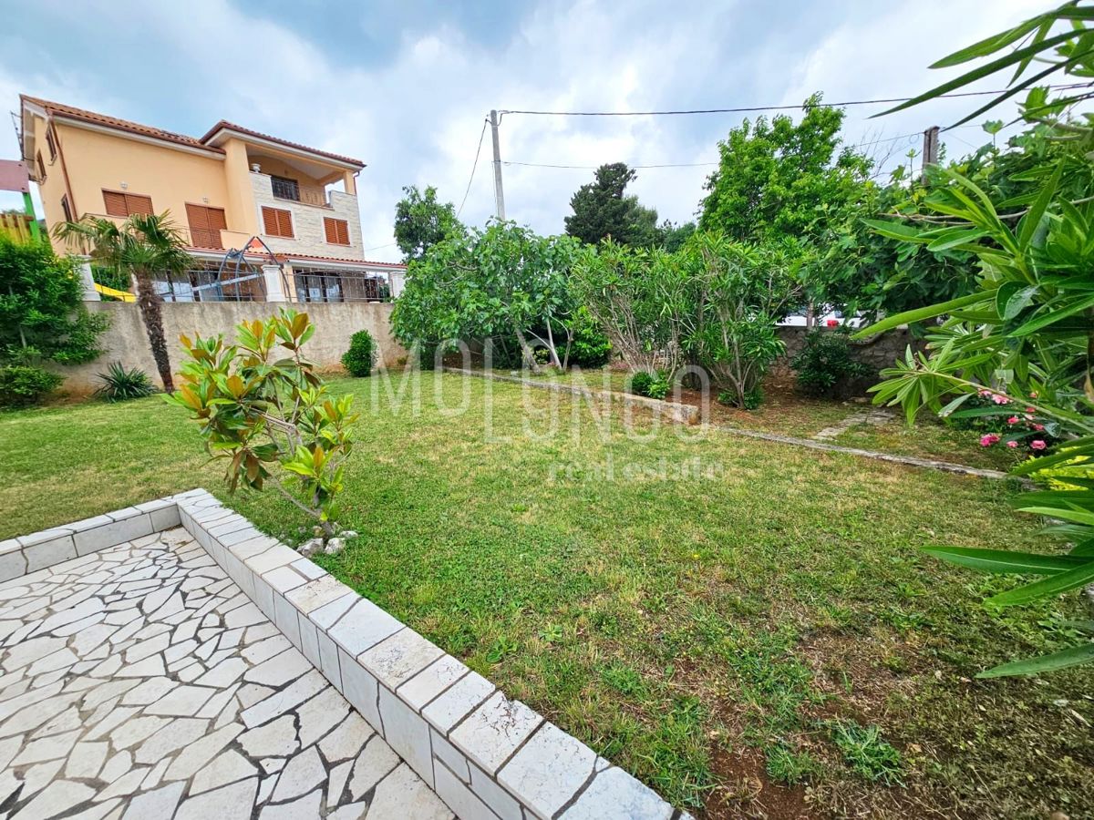 Appartamento/appartamento Šilo, Dobrinj, 80m2