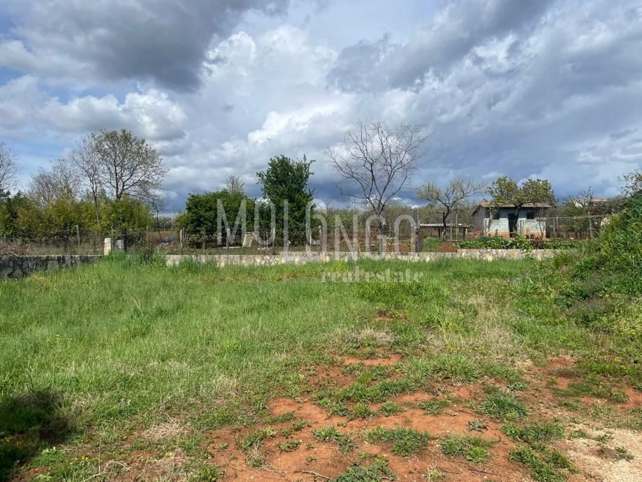 Terreno Valentići, Kaštelir-Labinci, 805m2