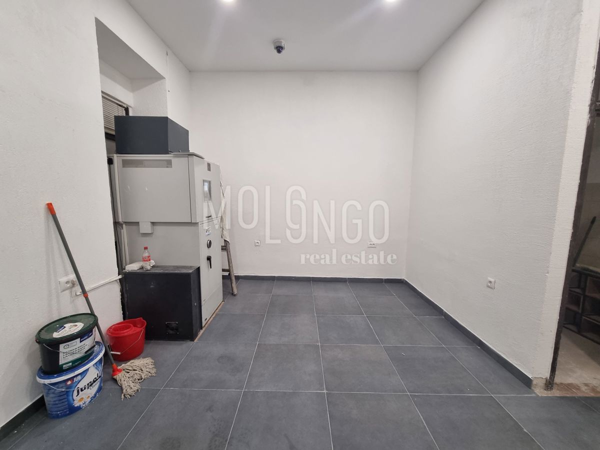 Commerciale Belveder, Rijeka, 22m2
