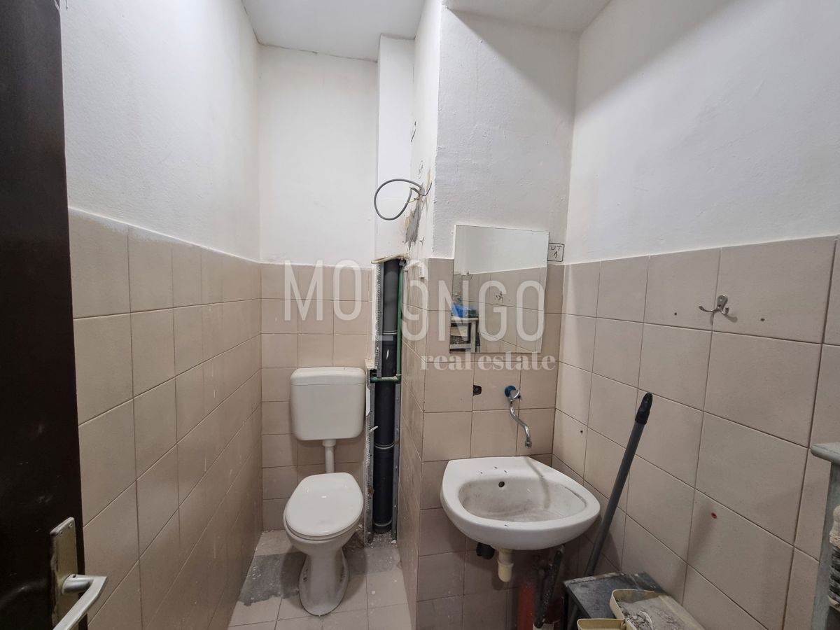 Commerciale Belveder, Rijeka, 22m2