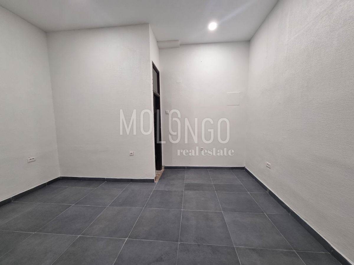 Commerciale Belveder, Rijeka, 22m2