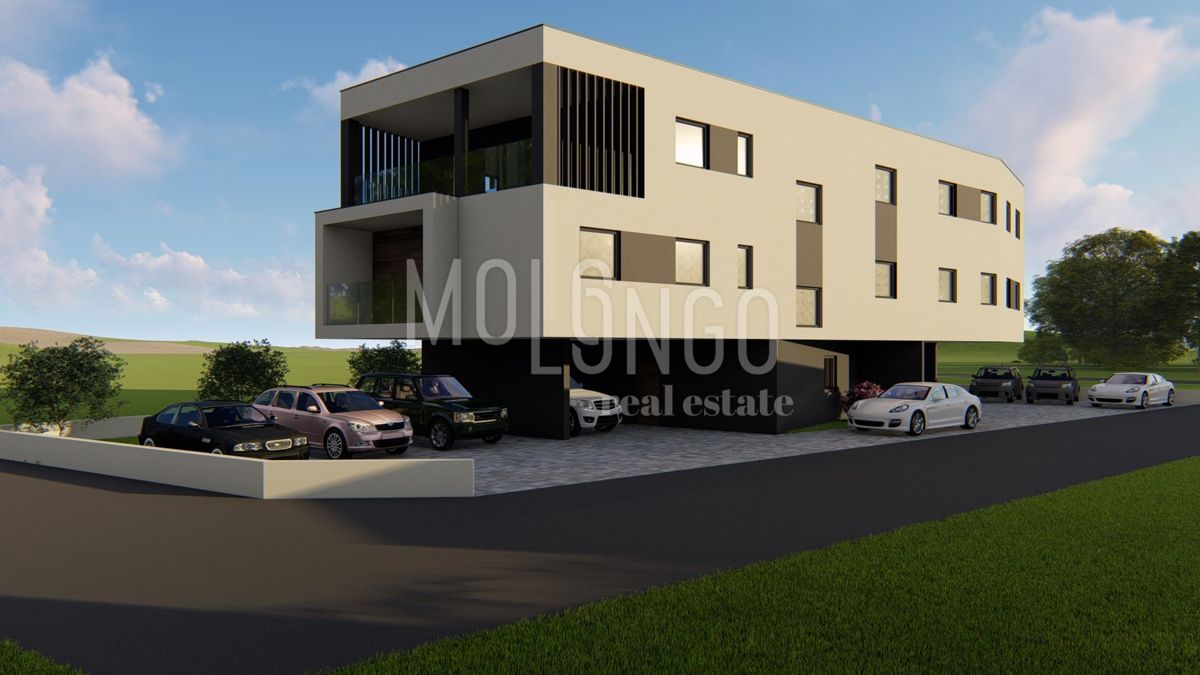 Appartamento/appartamento Monteserpo - Komunal, Pula, 105,35m2