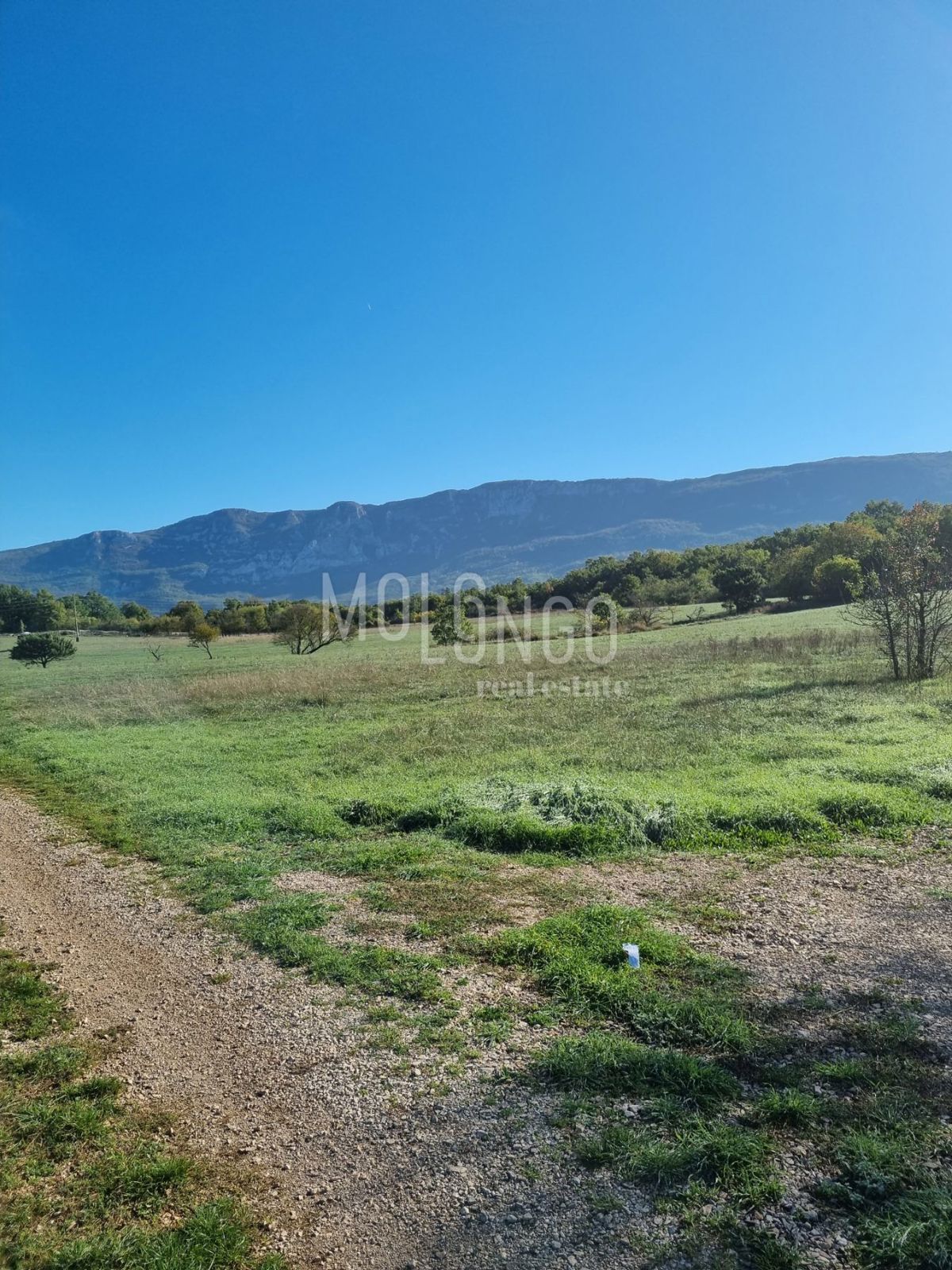 Terreno Kršan, 1.000m2