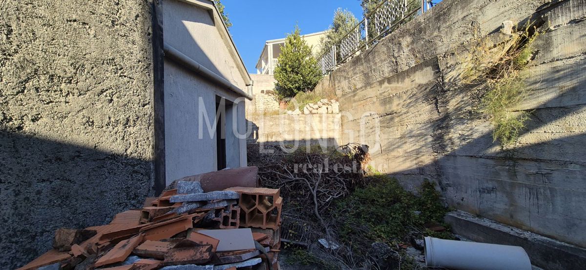 CRIKVENICA, due case in una posizione tranquilla!