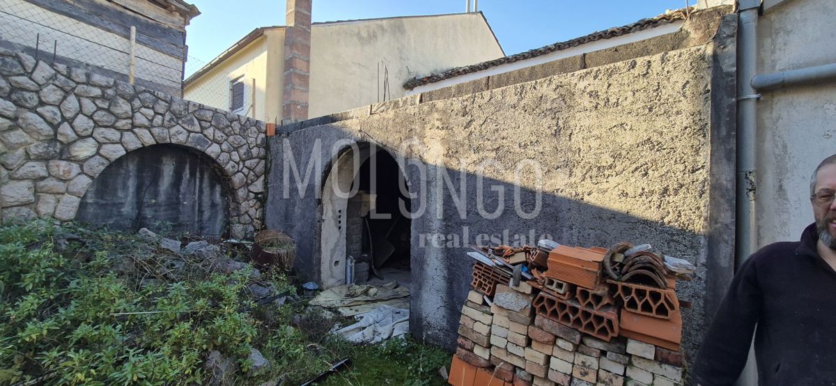 CRIKVENICA, due case in una posizione tranquilla!