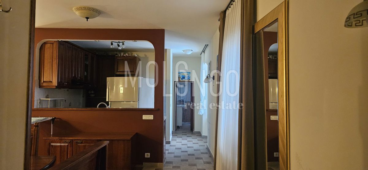 Appartamento/appartamento Poreč, 77m2