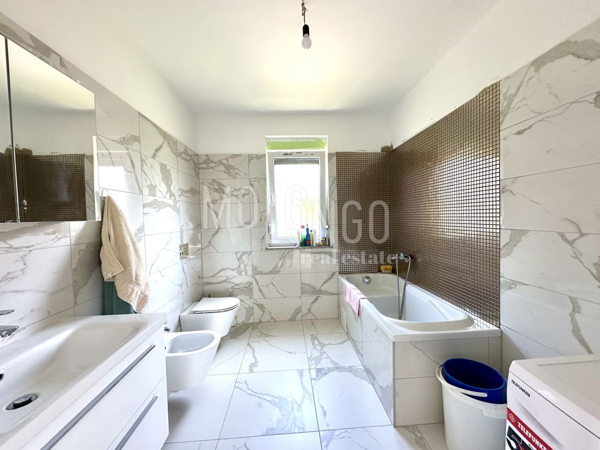 Casa Donja Drenova, Sveti Ivan Zelina, 300,19m2