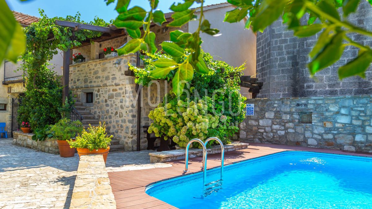 Casa Gračišće, 400m2