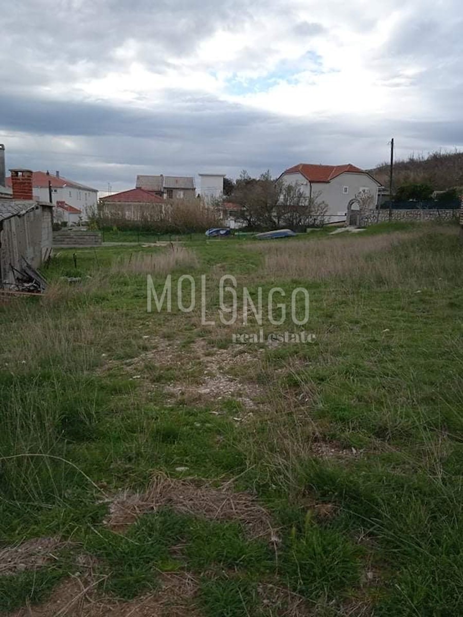 Terreno Dinjiška, Pag, 670m2