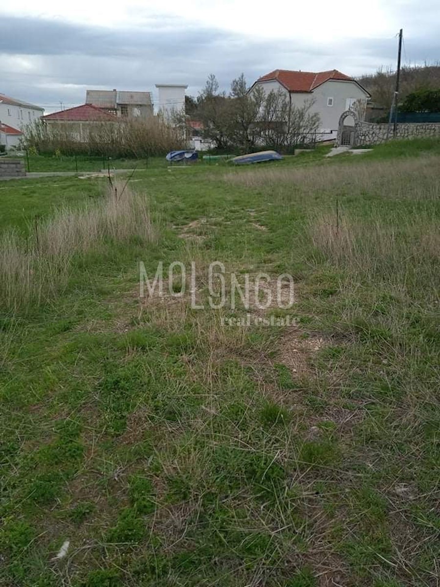 Terreno Dinjiška, Pag, 670m2