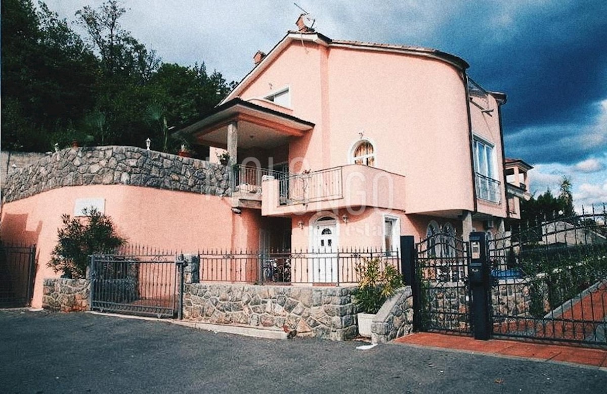 Casa Ičići, Opatija - Okolica, 370m2