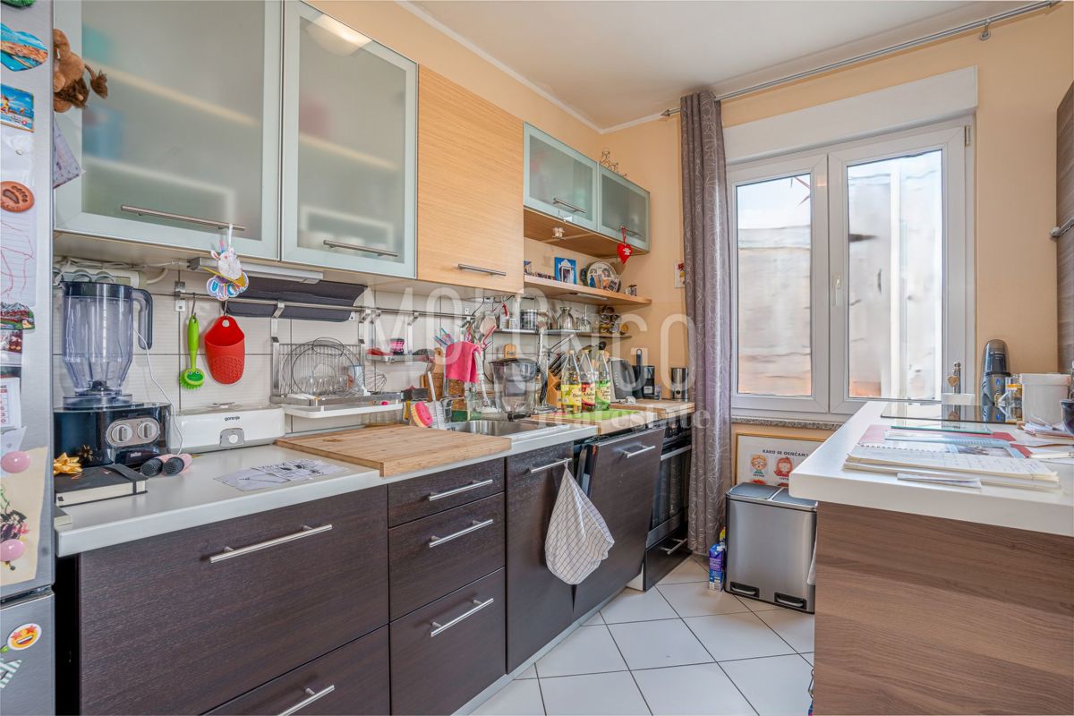 Appartamento/appartamento Rešetari, Kastav, 78,70m2