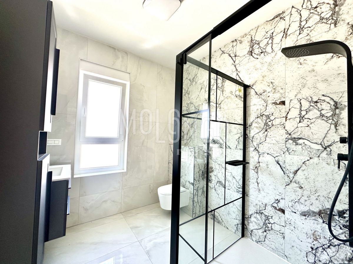 Casa Kornić, Krk, 198m2