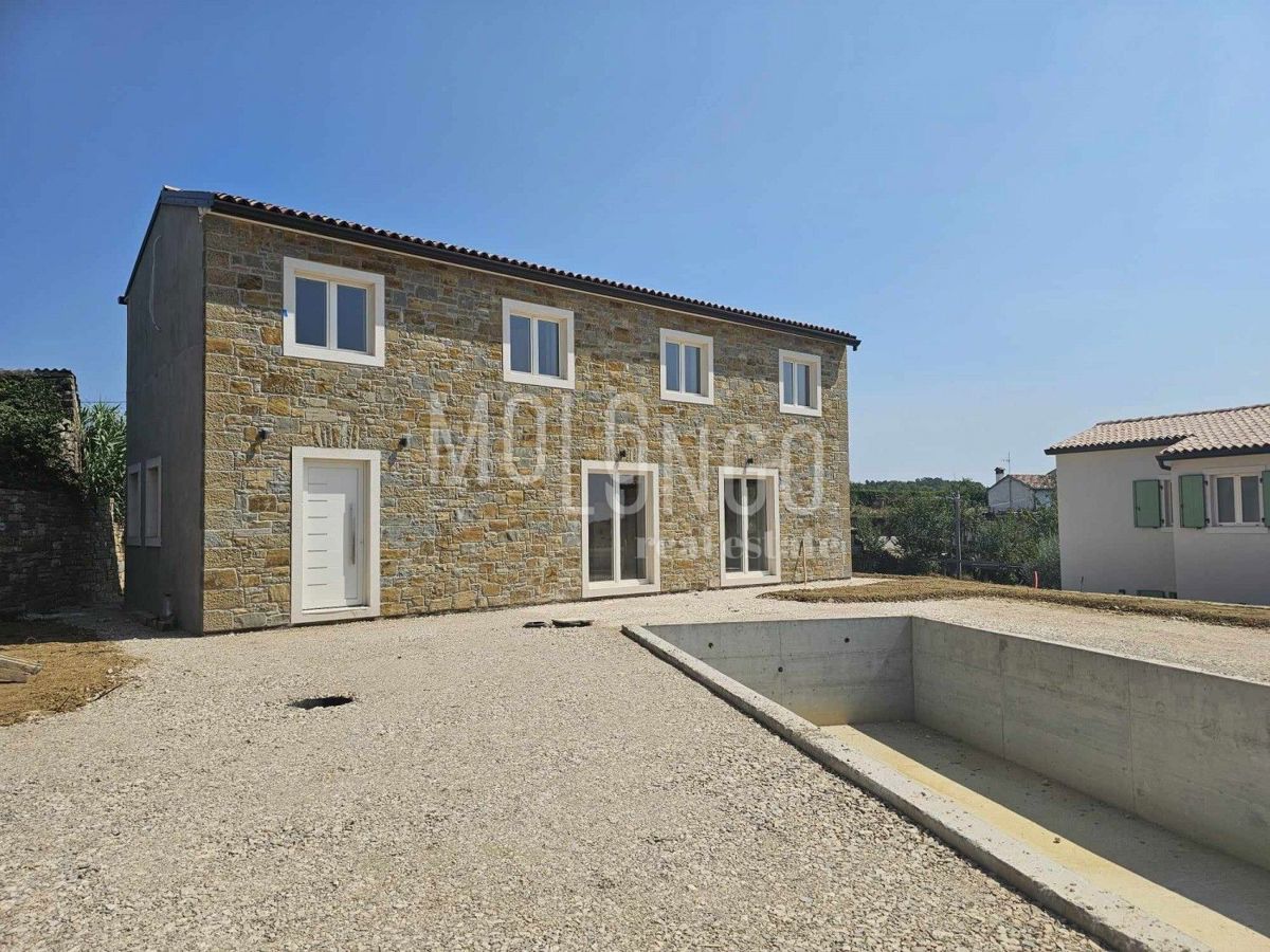 Casa Momjan, Buje, 200m2