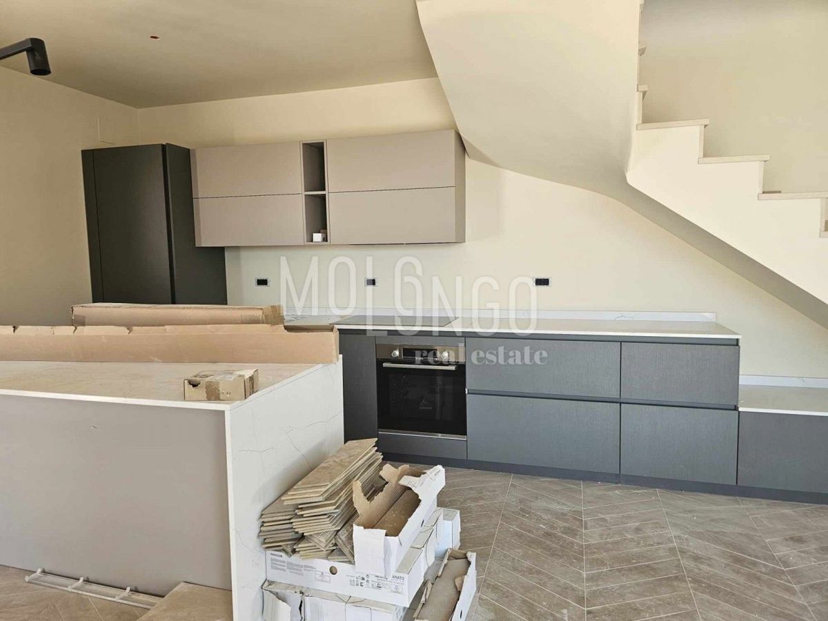 Casa Momjan, Buje, 200m2