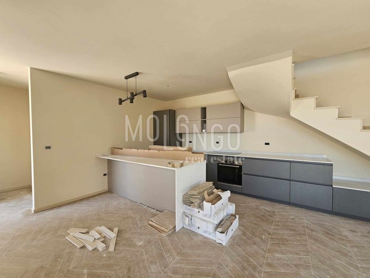 Casa Momjan, Buje, 200m2