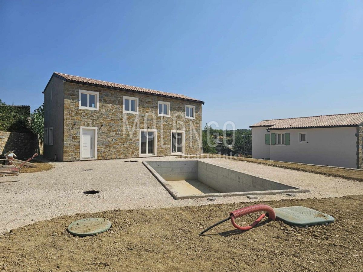 Casa Momjan, Buje, 200m2