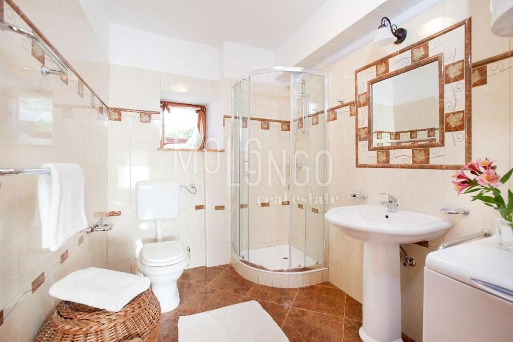 Casa Pinezići, Marčana, 182m2