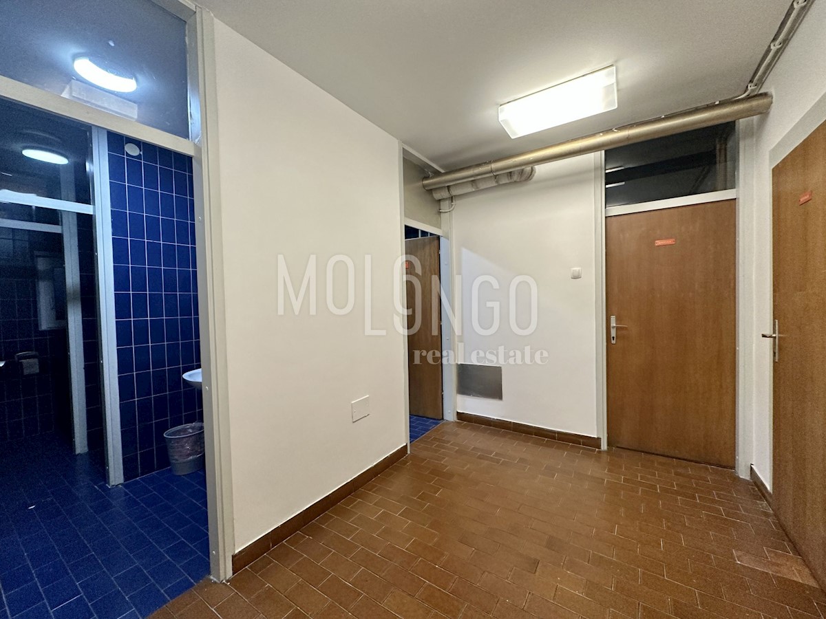 Commerciale Podmurvice, Rijeka, 175,82m2