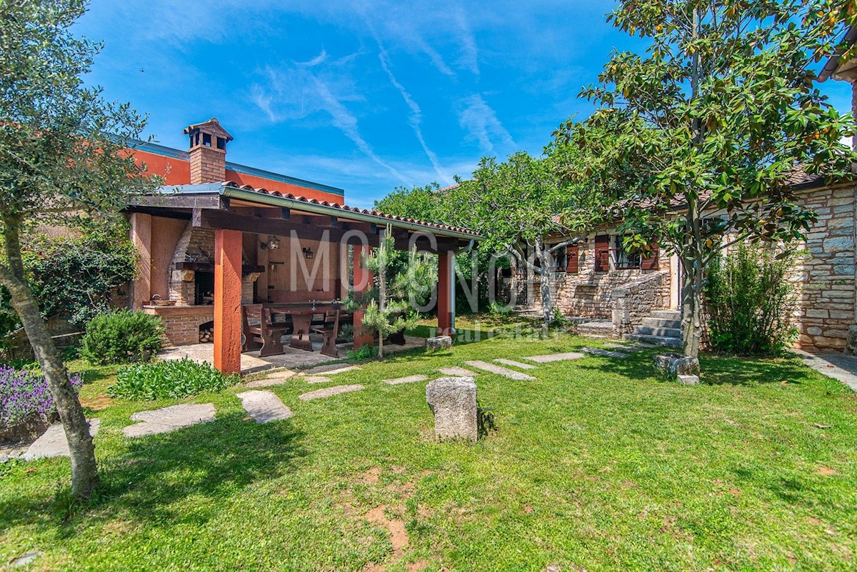 Casa Žminj, 300m2