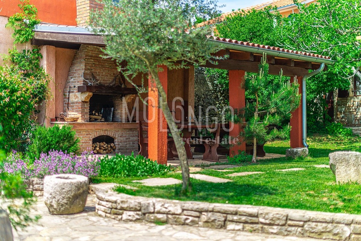 Casa Žminj, 300m2