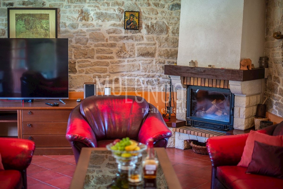 Casa Žminj, 300m2