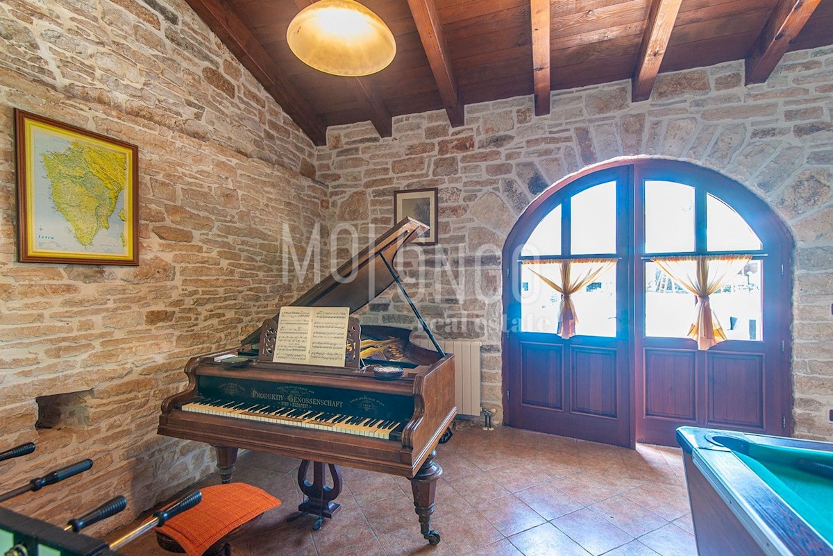 Casa Žminj, 300m2
