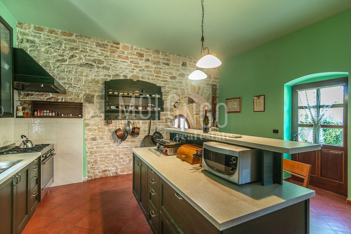 Casa Žminj, 300m2