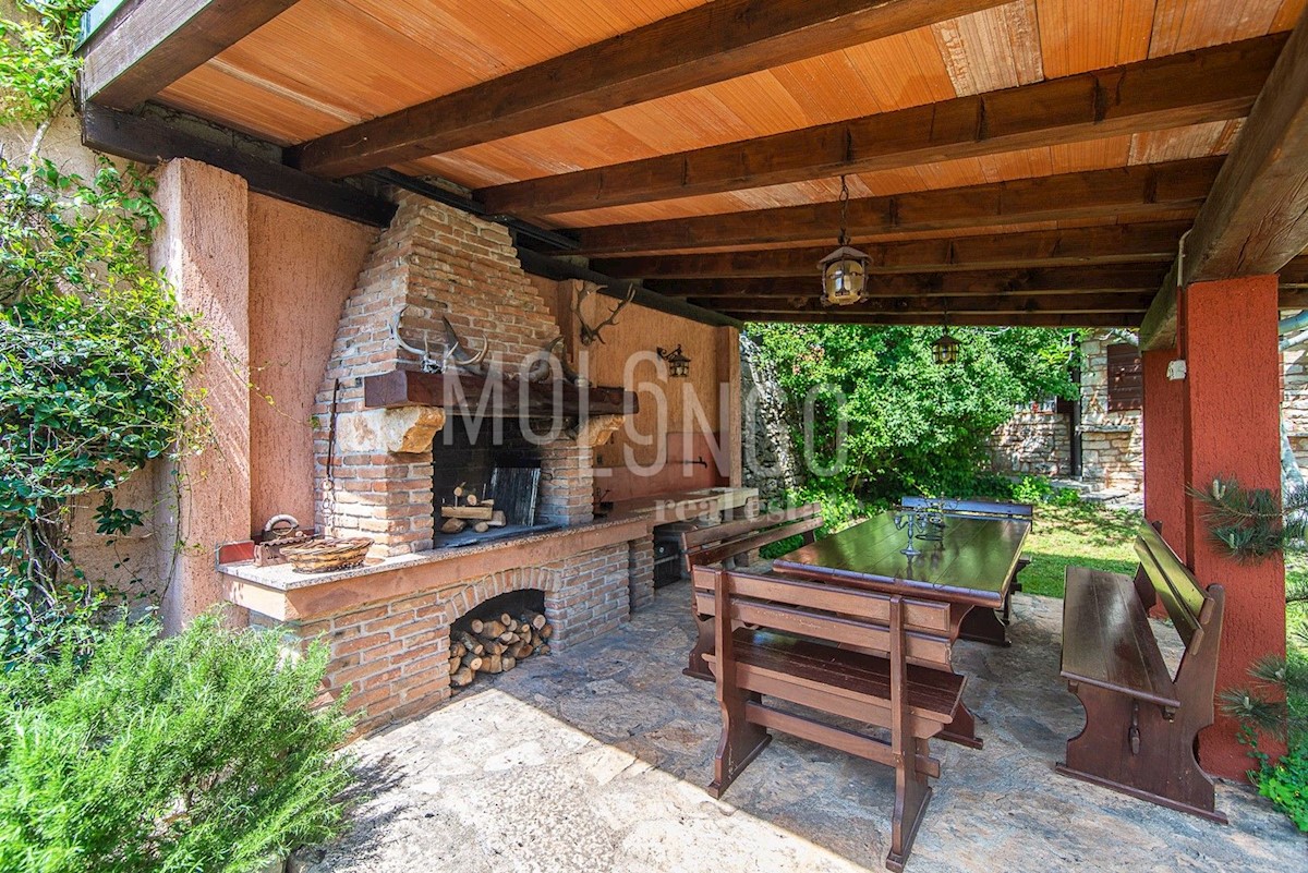 Casa Žminj, 300m2