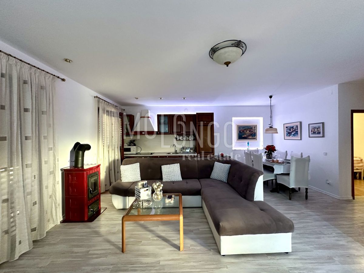 Appartamento/appartamento Malinska, Malinska-Dubašnica, 71,40m2