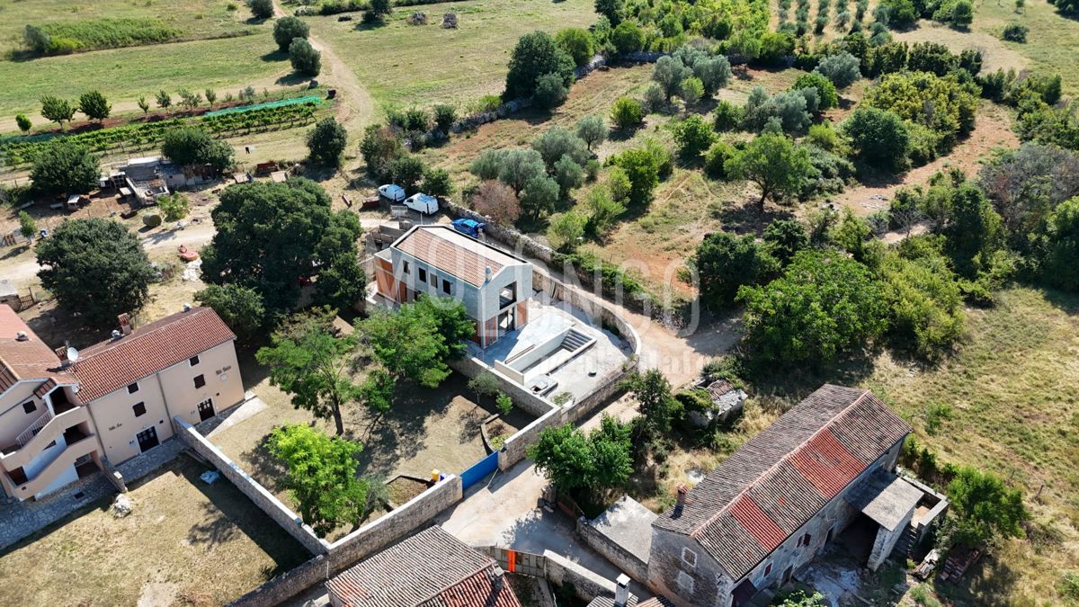 ISTRA, BALE - Villa di lusso nel cuore dell'Istria – perfetta fusione di moderno e tradizionale