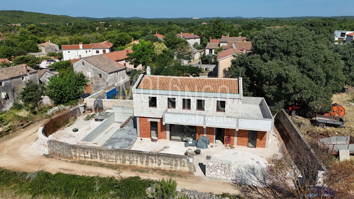 ISTRA, BALE - Villa di lusso nel cuore dell'Istria – perfetta fusione di moderno e tradizionale