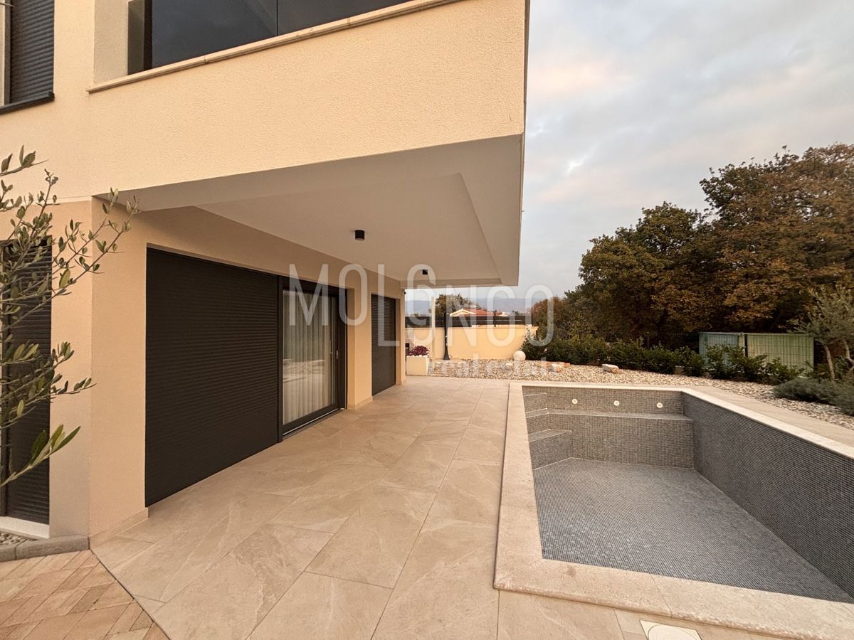 Casa Omišalj, 185m2