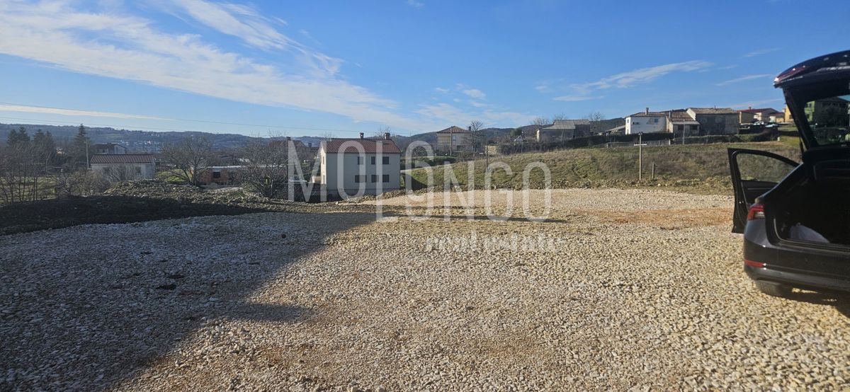 Terreno Zarečje, Pazin - Okolica, 800m2