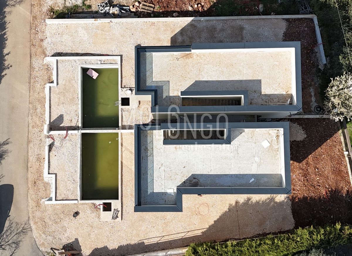 ISTRA, POREČ- Dvojna kuća s bazenom i pogledom na more