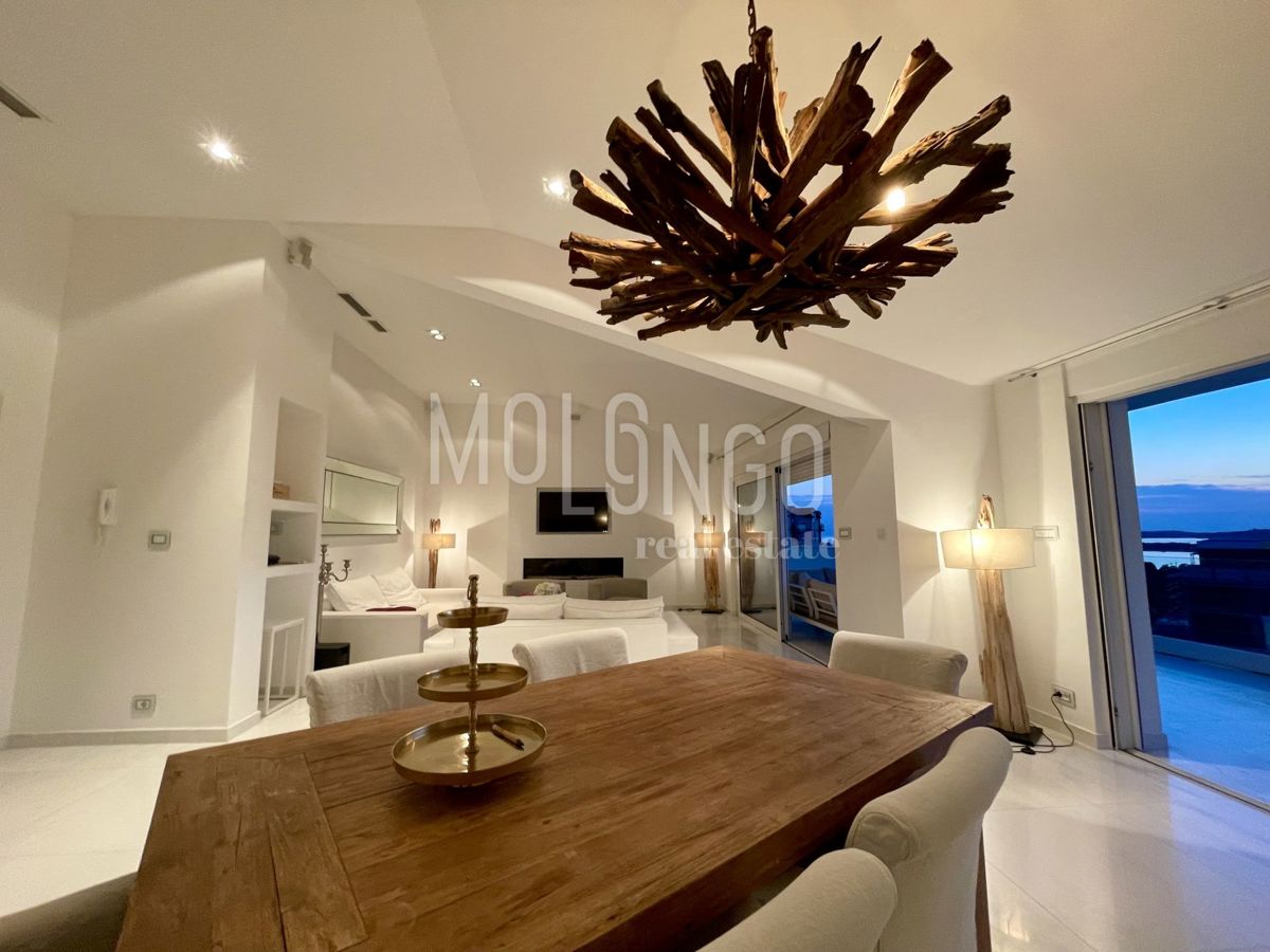 Appartamento/appartamento Štinjan, Pula, 171,10m2