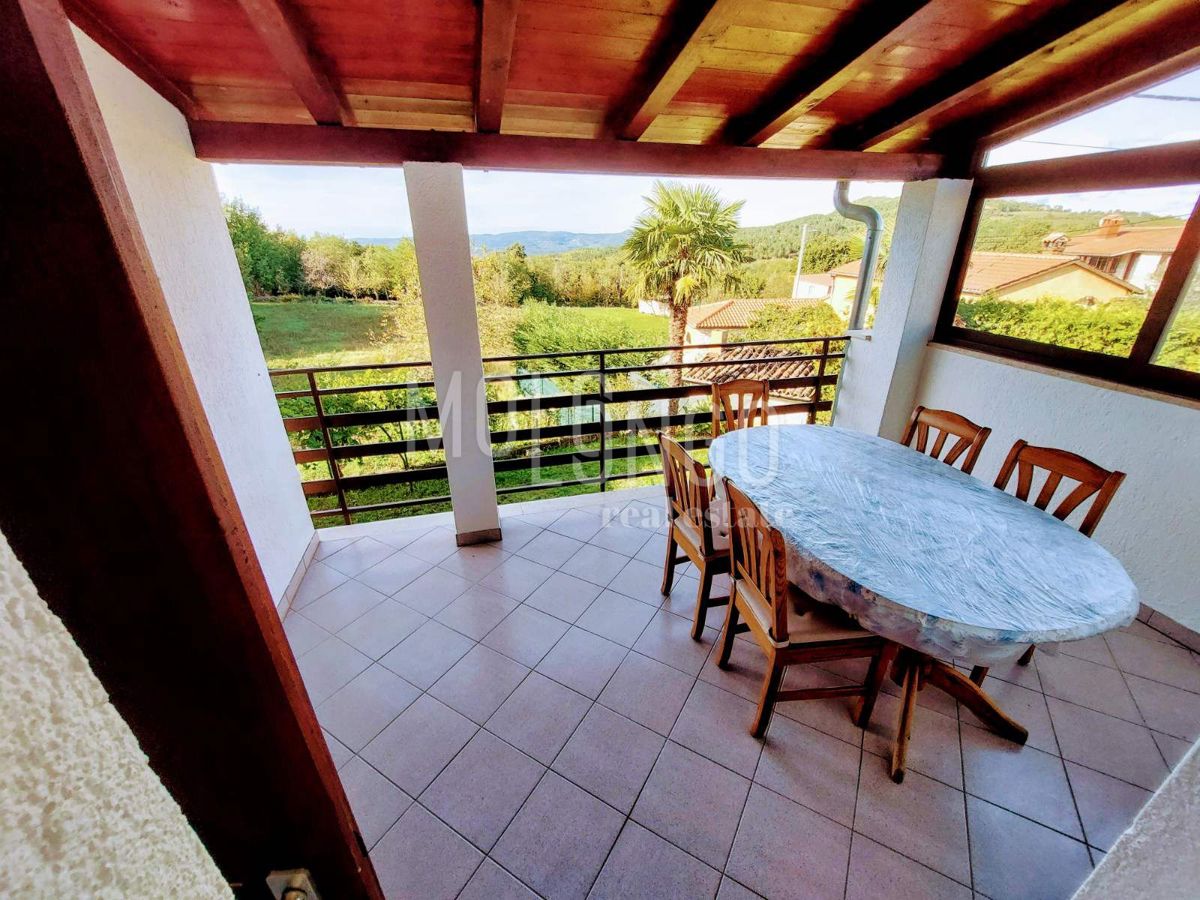 ISTRIA, MOTOVUN – Casa affascinante con grande potenziale