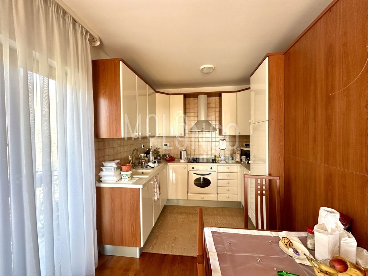 Appartamento/appartamento Ičići, Opatija - Okolica, 103,33m2