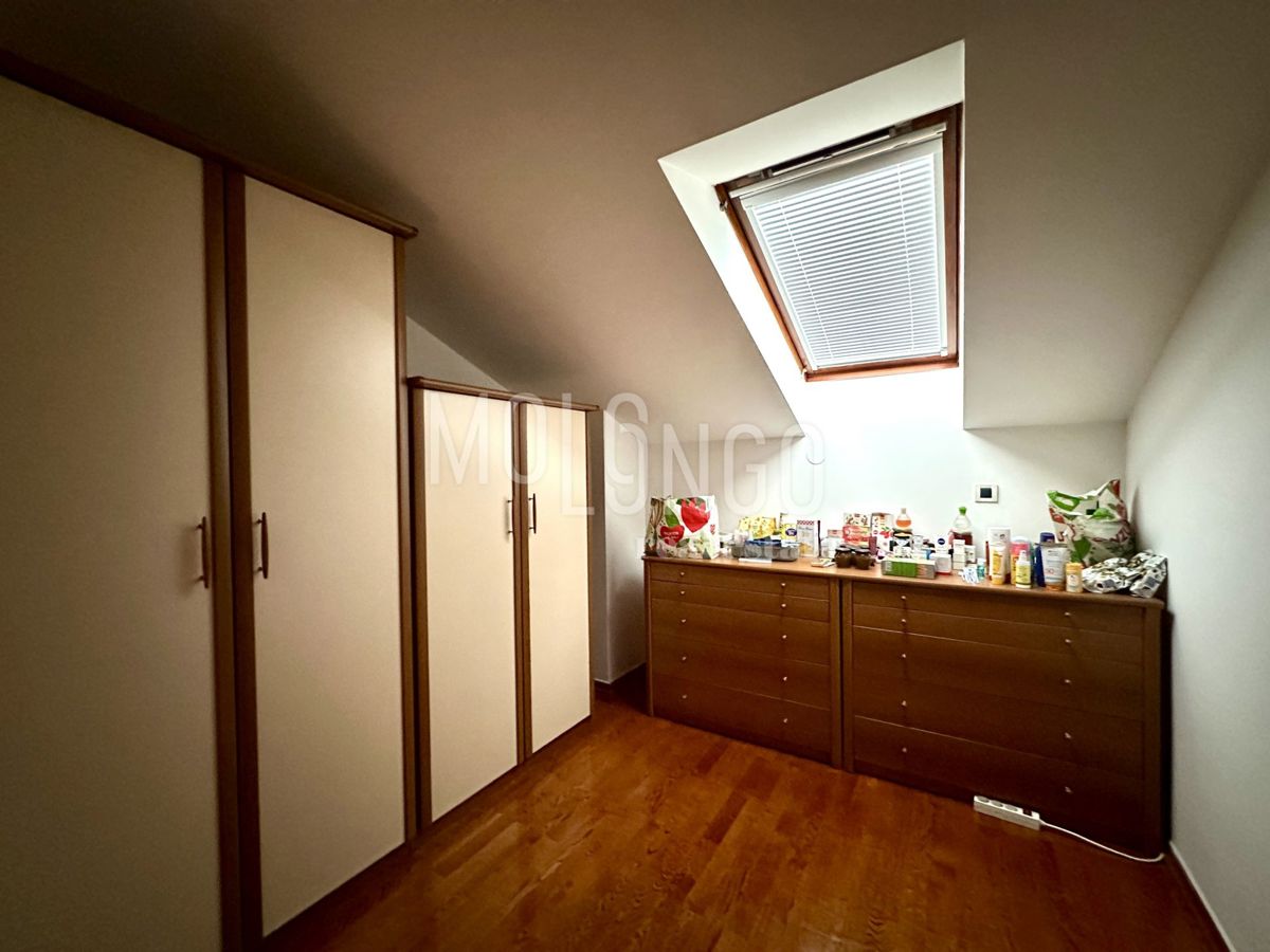 Appartamento/appartamento Ičići, Opatija - Okolica, 103,33m2