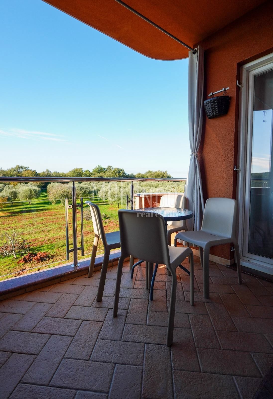 ISTRIA, ROVIGNO – OCCASIONE! Mite appartamento a 6 km dal mare